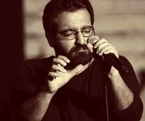 آواز  عاشقانه؛ زیبایی این شعر آرمان گرشاسبی به حدیه که دوس داری شکست عشقی بخوری 