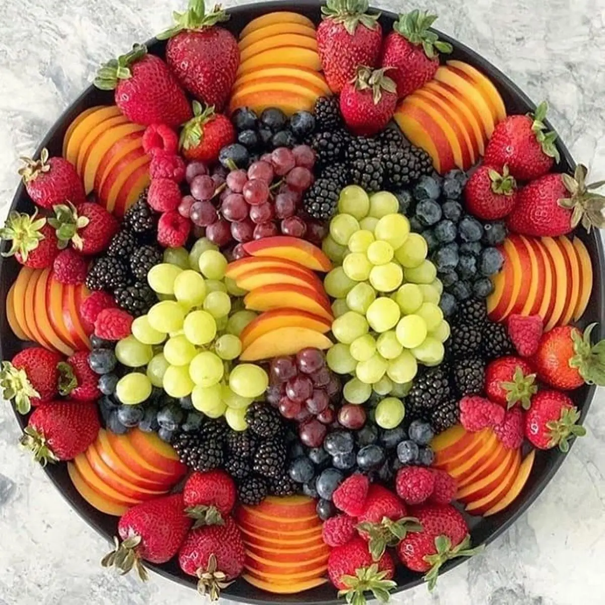 تزیین و چیدن میوه