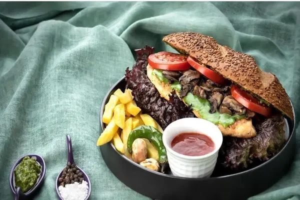  ساندویچ مرغ 