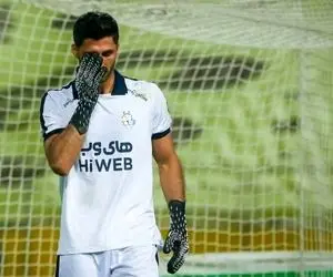 استقلالی ها رشید مظاهری را نقره داغ کردند!