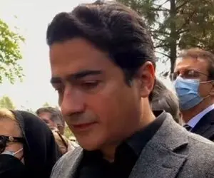 آواز احساسی؛ همایون شجریان سرمزار پدرش اشک ریزان آهنگ معروف اسطوره رو خوند