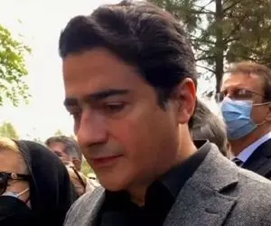 آواز احساسی؛ همایون شجریان سرمزار پدرش اشک ریزان آهنگ معروف اسطوره رو خوند