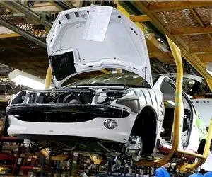 خیز بلند شورای رقابت برای افزایش بیشتر قیمت خودرو