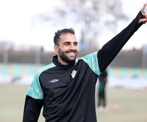 تغییر رنگ باورنکردنی حامد پاکدل؛ قرمز، آبی و تراکتور!