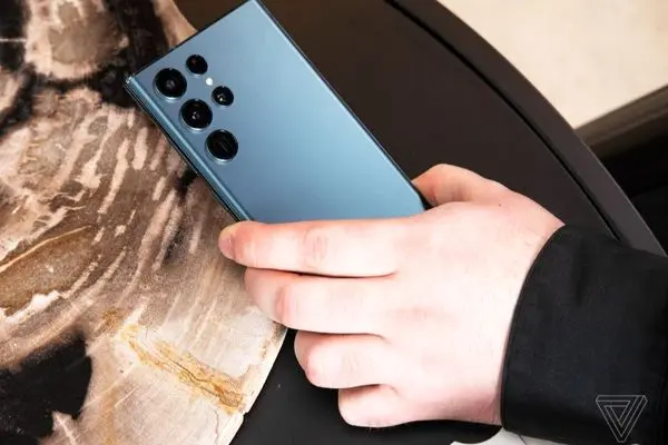 Samsung galaxy Z Fold 4 Similar to S22 ultra