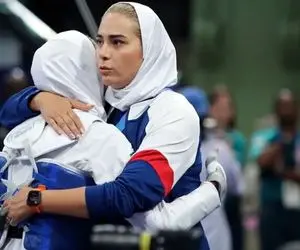 عکس صابر کاظمی در دستان مهروز ساعی