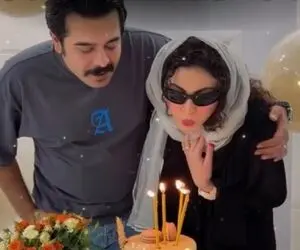 آواز شاد؛ بغض و سوپرایز عاشقانه مریم مؤمن و همسرش در اولین جشن تولد مشترکشان