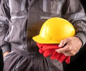 حداقل حقوق کارگران ایرانی به دلار چقدر می شود؟