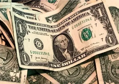 قیمت دلار امروز دوشنبه 24 آذر 1404؛ چشم انداز صعودی برای دلار