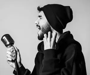 دانلود آهنگ جدید مهراد جم به نام هی Hey | متن و کیفیت 320