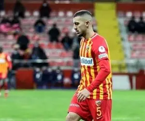 لژیونر استقلالی راهی فرانسه خواهد شد