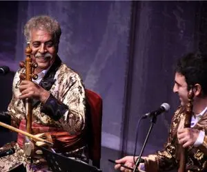 آواز محلی /نون و پنیر و کیخا خونت نمیره با صدای استادانه فرج علیپور همه رو به وجد آورده 