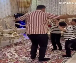 آواز محلی؛ آقاهه با ۳ تا فتوکپی از خودش خونه رو تالار کردن بمب انرژین خوش بحال مامانه