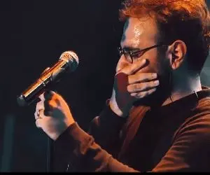 آواز عاشقانه؛ بغض و گریه  امان آرمان گرشاسبی رو برید و نتونست بخونه مردم به جاش خوندن