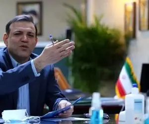 اولین واکنش عزیزی‌خادم بعد از عزل موقت؛ هنوز من رئیس هستم!