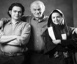 آواز شاد؛ فلیم لو رفته از رقص و آواز فتعلی اویسی از مراسم دخترش زیرخاکیه