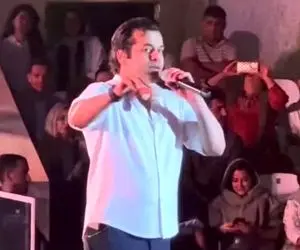 آواز محلی؛ وسط اجرای رضا بهرام یکی با لهجه شیرین یزدی تیکه انداخت خواننده پوکیدا