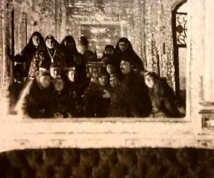 سوار ماشین زمان بشوید؛ اولین سلفی تاریخ و زنان حرمسرای ناصرالدین شاه