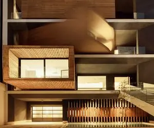 خانه شریفی ها کانسبتی مناسب برای همه فصول / خانه ای چند بعدی با الهام از آفتابگردان