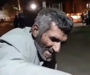 آواز جیگرسوز؛ آهنگ کردی که این پیرمرد میخونه انقدر لحنش زیباست که به هق هق می افتی