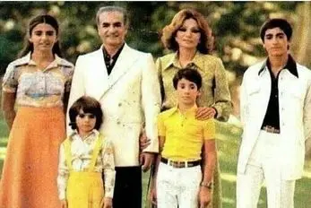 سفر به ایام قدیم ندیم؛ عشرت طلبی های فرح دیبا و محمدرضا پهلوی در تفریحات ساحلی