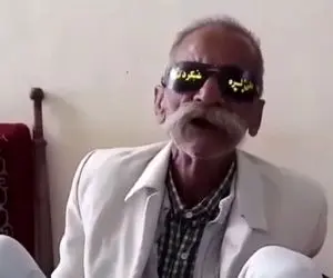 آواز بهشتی؛ پیرمرد خوشپوش با عینک آرتیستش علی لره چه ریتمی آهنگ شبگرد روشن دل رو خوند