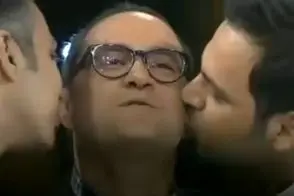 سوتی خندان؛ بوسه عجیب غریب عادل و علیخانی و رامبد که دست و پاشون از ترس داشت میلرزید