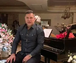 (عکس) استایل پاییزی علی دایی کف اندرزگو