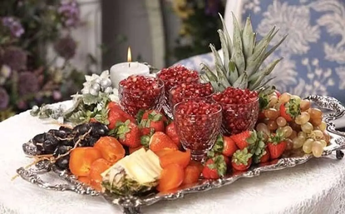 1542786829_تزیین-انار-دون-شده-برای-شب-یلدا-1