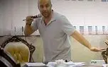 آواز شاد؛ محسن تابنده میکروفون گرفته دستش میرقصه و آهنگ بندری زینو زینو رو میخونه