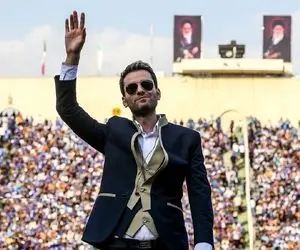 آواز ماندگار؛ مهدی احمدوند چه خسته و درمونده جلو آینه آهنگ اله ناز رو خوند