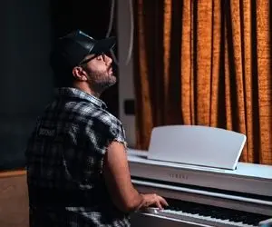 دانلود آهنگ مهدی جهانی به نام کجایی | متن و ویدیو