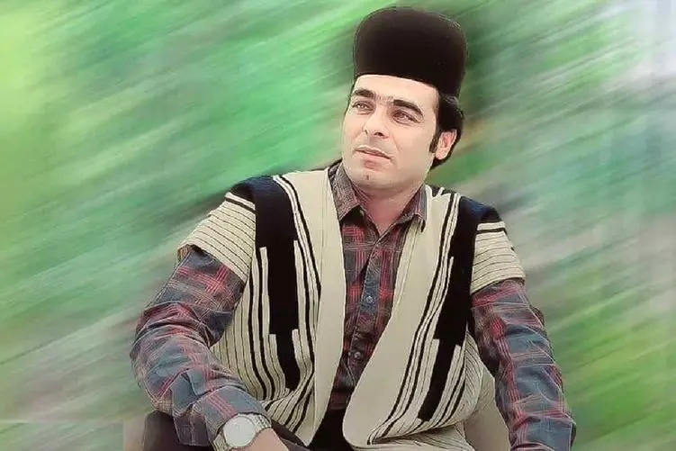 آواز محلی؛ قاسم فاضلی تو عروسی خواهرش بغل تو بغل برای دخترش خوند