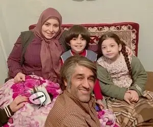 (ویدیو) رقص و بزن و بکوب بازیگران سریال زیرخاکی در پشت صحنه