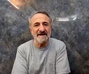 (عکس) تصویری از مهران رجبی در کنار فرمانده ارشد سپاه