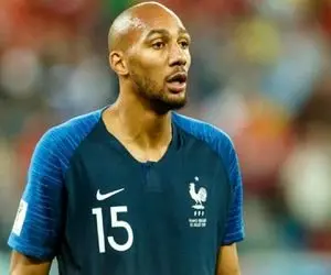 هافبک تیم ملی فرانسه همبازی شجاع شد