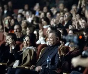 آواز احساسی؛ زن علی دایی تو پوست خودش نگنجید وقتی تو کنسرت خواننده برای دایی خوند