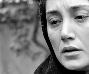 لباس آستین کوتاه هدیه تهرانی و حضورش در کافی شاپ!+عکس