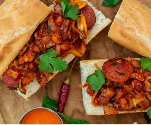 طرز تهیه ساندویچ "سوسیس سیب زمینی" خوشمزه به سبک ساندویچی های قدیم