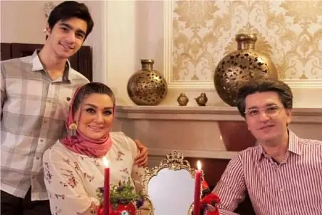 آواز پر طمطراق/مدرس ای قبله من خاک در خانه تو با صدای مخملیش میخونه تا همه عشق کنند