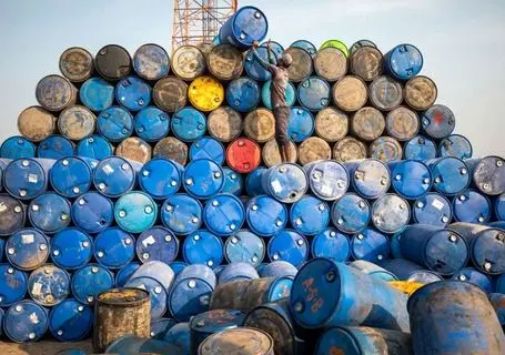 قیمت نفت به مرز ۸۰ دلار رسید