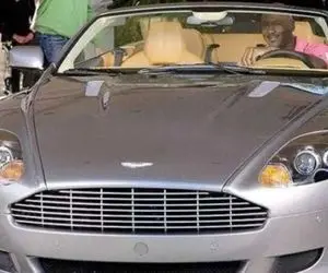 صاحب گران‌ترین خودرو بین ورزشکاران کیست؟