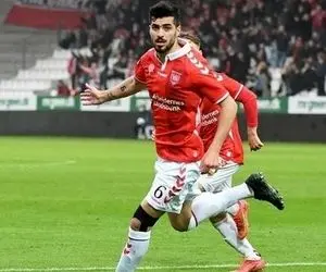 عزت اللهی، به لیگ برتر می آید؟