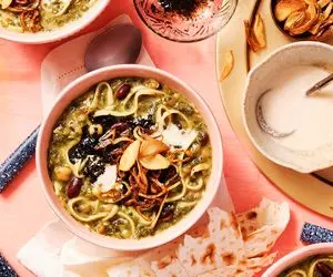 آموزش آشپزی؛ سبزی و حبوبات آش رشته چقدر و به چه نسبت باید باشه؟