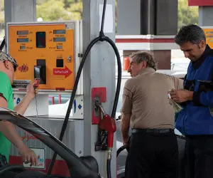 ماجرای بنزین 14 هزار تومانی چیست؟