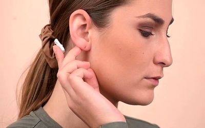 چند ترفند قدیمی برای استفاده از گوشواره های سنگین بدون آسیب به لاله گوش