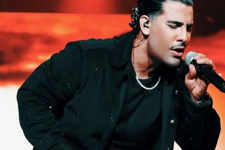 آواز پر تلاطم؛ حرکت غیر عادی طرفدار که وسط اجرا پرید رو مجید رضوی قلبش وایساد از ترس