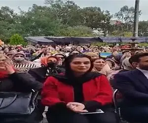 آواز شاد؛ الیکا عبدالرزاقی با آهنگ مازنی نتونس آروم بشینه زد زیر آواز جشنواره رو هواس