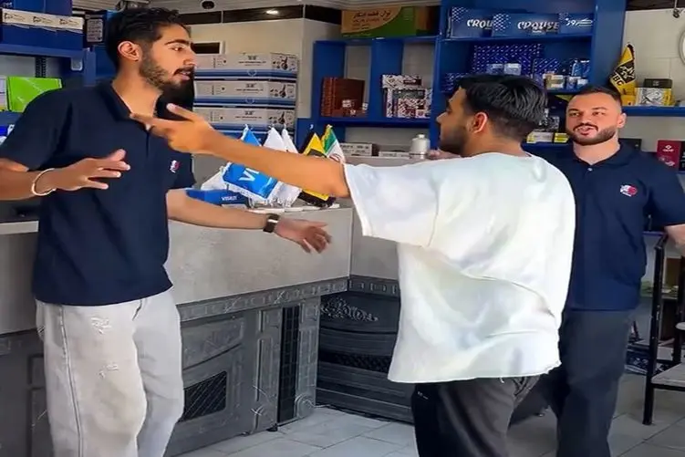 آواز شاد؛ پسرا یه کلیپ جذب مشتری دیدن تو اینستا که میگه با مشتری برقص ببین چه میکنن