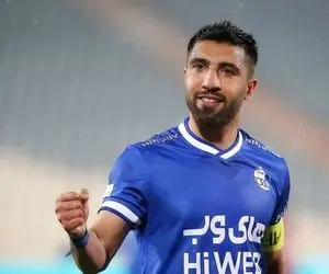 (عکس) فرشید اسماعیلی علیه مدیر استقلال مدرک رو کرد!